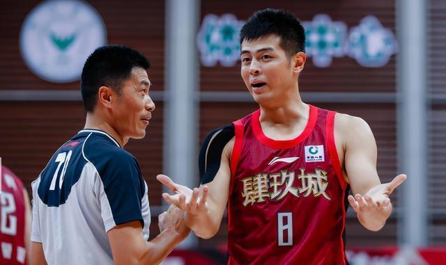 赛前英超传出新动向，北京首钢刷新队史纪录，管理层表态——底气十足，心理建设被强调的简单介绍