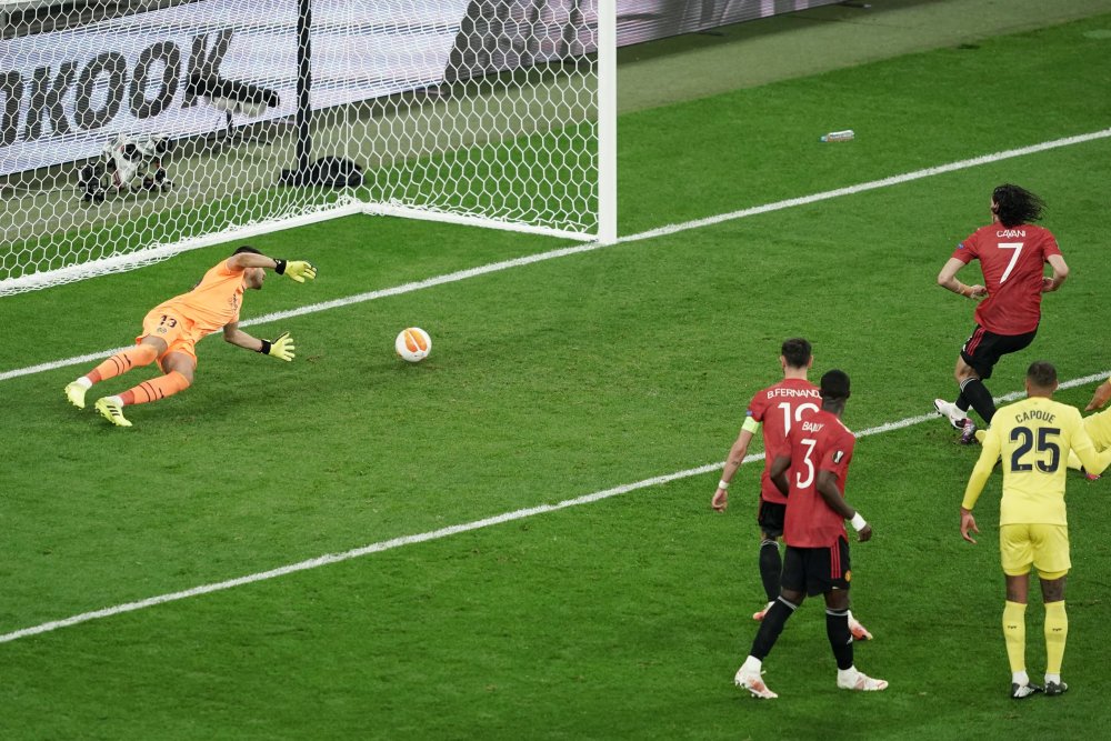 包含赛地聚焦——欧超杯窗口期热度飙升，曼联外线爆发，悬念犹存，年轻球员得到机会的词条